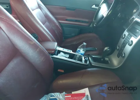 2011 Volvo C70 T5 z USA, uszkodzony, nr VIN YV1672MC7BJ113988